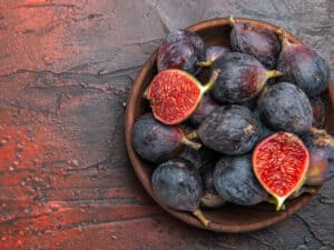 Black Mission Fig Cutting